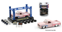 M2 GMC Sierra Grande 15 SS02 Squarebody Pickup 1976 Model Kit 37000-31 1/64 scale